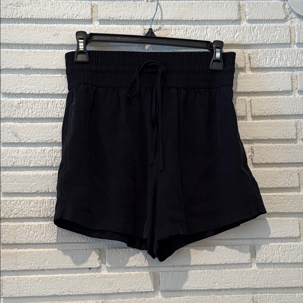 High Waist Black Relaxed Fit Shorts